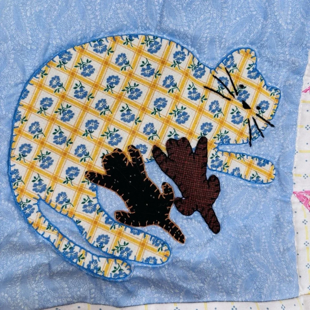 Vintage Crib Quilt Wall Hanging Cats Kittens‎ Patchwork Retro Pattens and Colors
